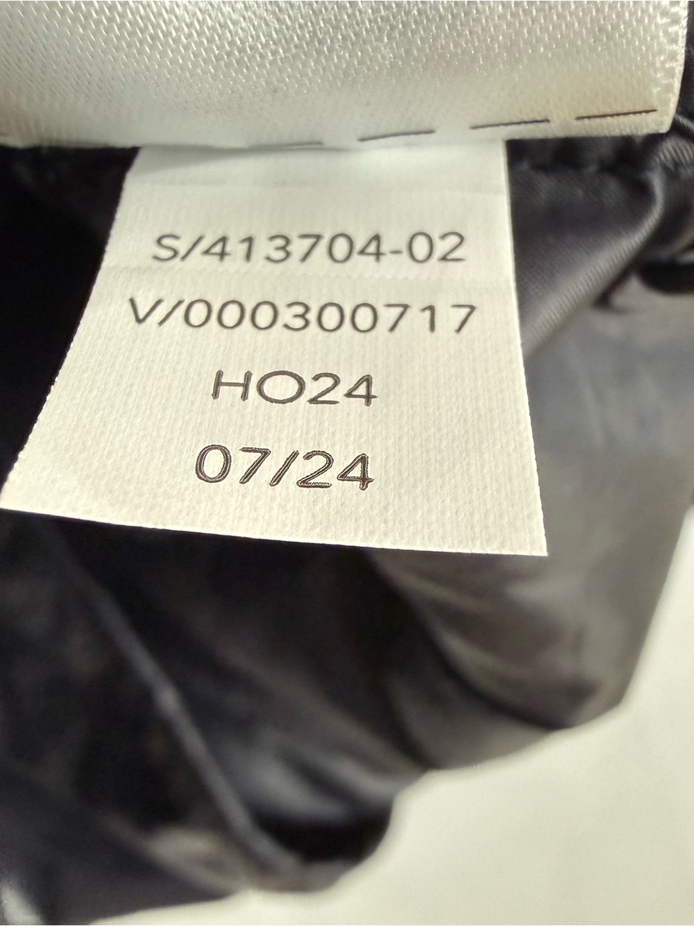 Athleta Aire Puffer Black Lightweight Packable Hooded Jacket Size M EUC - Picture 11 of 12